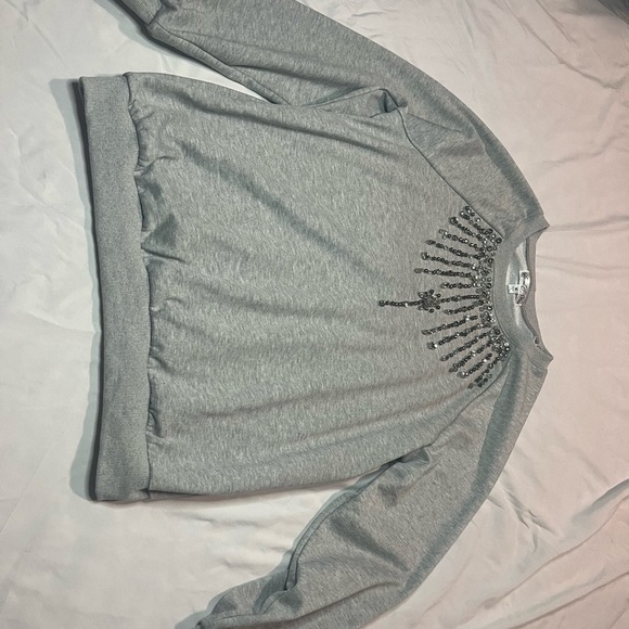 Chic Embellished Gray Crewneck Sweater - Picture 7 of 10